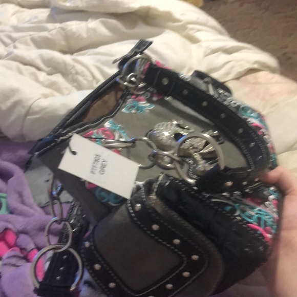 A YESIR purse - Picture 4 of 4